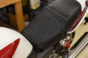 CB1300
