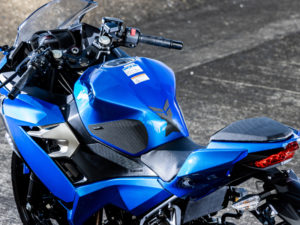 Ninja250（ニンジャ250）　Ninja400（ニンジャ400）専用タンクパッド