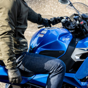 Ninja250（ニンジャ250）　Ninja400（ニンジャ400）専用タンクパッド