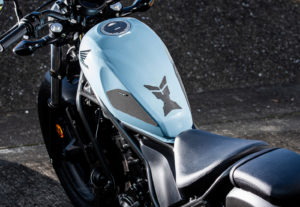 レブル250_レブル500レブル250＆レブル500タンクパッドの写真です